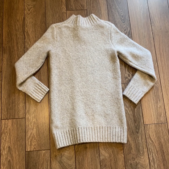 Roots long shirt/sweater - Picture 3 of 3